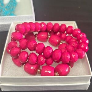 Pink 💗💗💗stretch stud bracelet